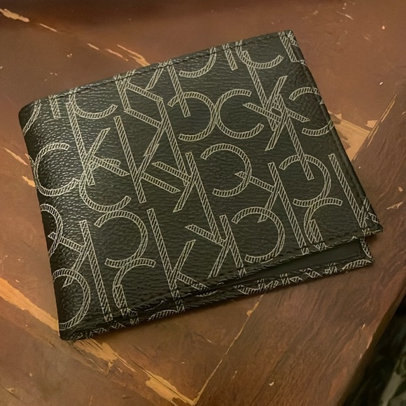 Calvin Klein Wallet, Logo, Black - Picture 1 of 4